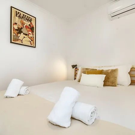 Apartment Mastros By Bnblord *